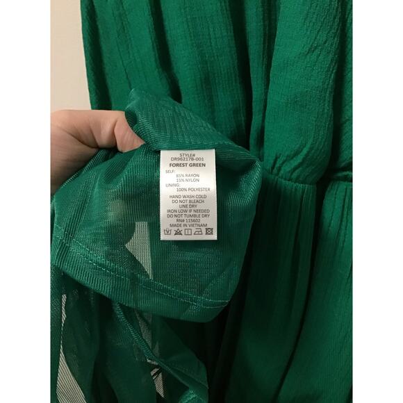 All‎ in Favor Green Maxi Dress Women's Size M - Picture 13 of 13